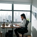 Memodernisasi Rutinitas Hari Ini: Membantu Produktivitas Tinggi dan Hiburan Terati di Dunia Digital