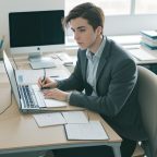 Mengembangkan Keterampilan Produktivitas di Era Digital